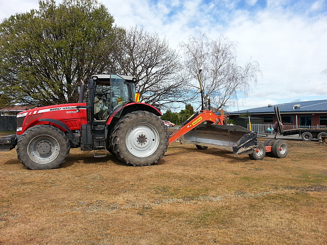 Patrick Nicolle Contracting equipment set up with Trimble RTK-GPS and a Montefiori levelling blade